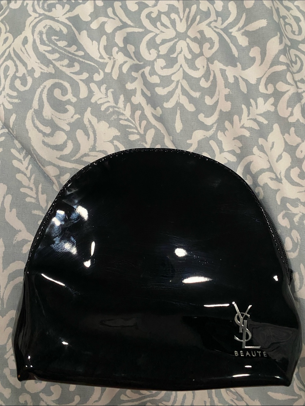Yves Saint Laurent Beauté Black Patent Cosmetic Makeup Bag